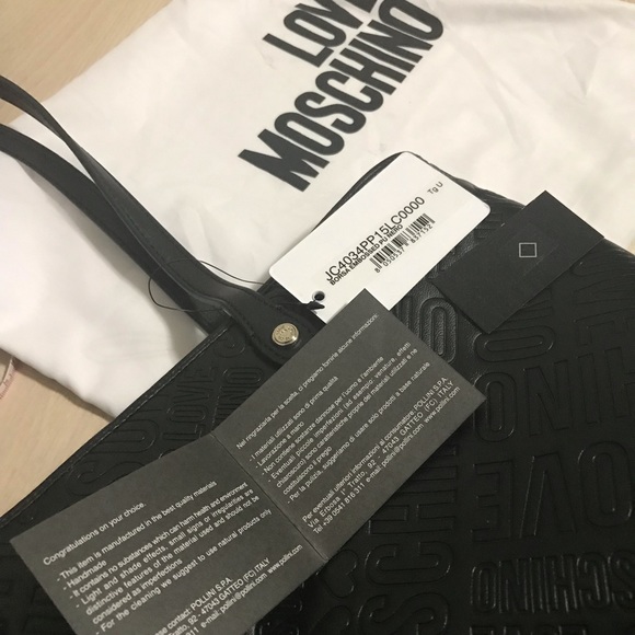LOVE MOSCHINO tote🌹 - Picture 2 of 8